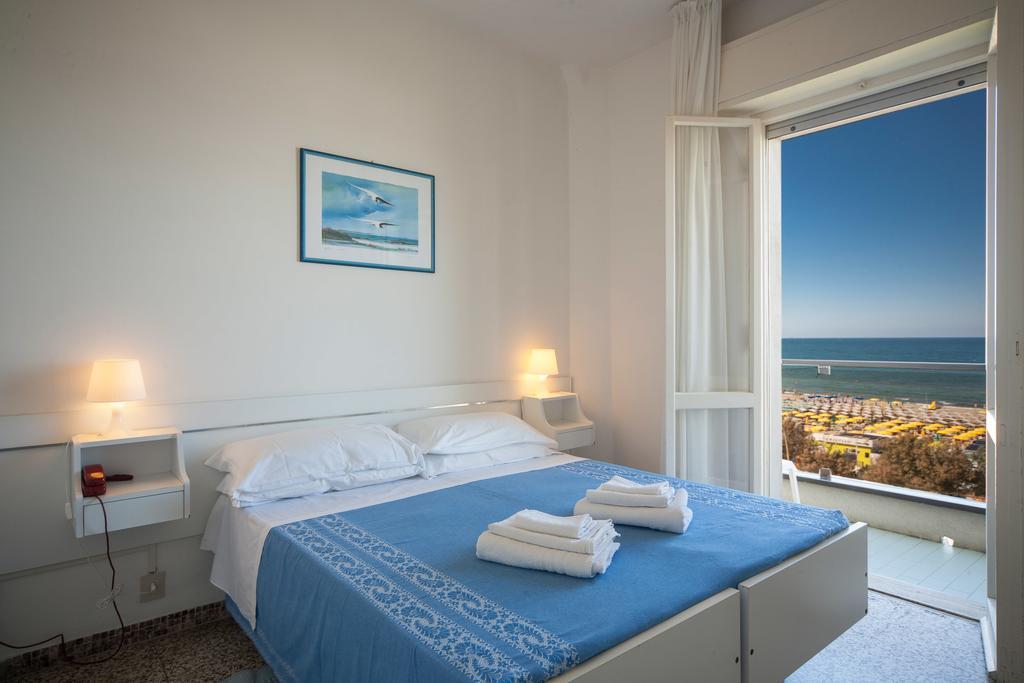 Hotel Madison 리치오네 외부 사진